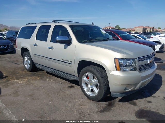 Salvage Chevrolet Suburban 1500 Image