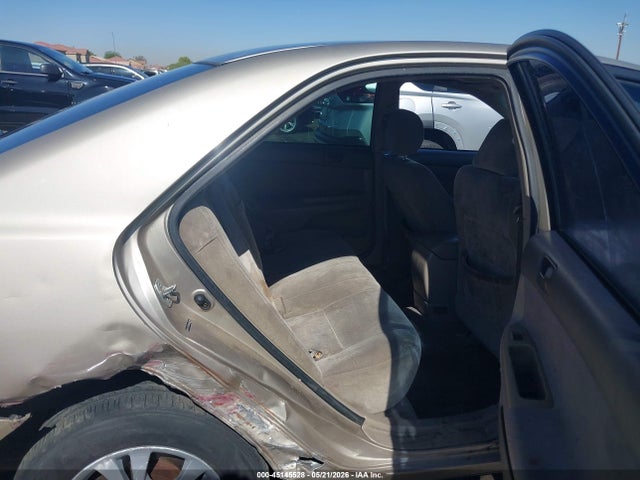 Toyota Camry Le V6