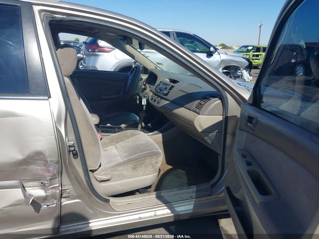 Toyota Camry Le V6