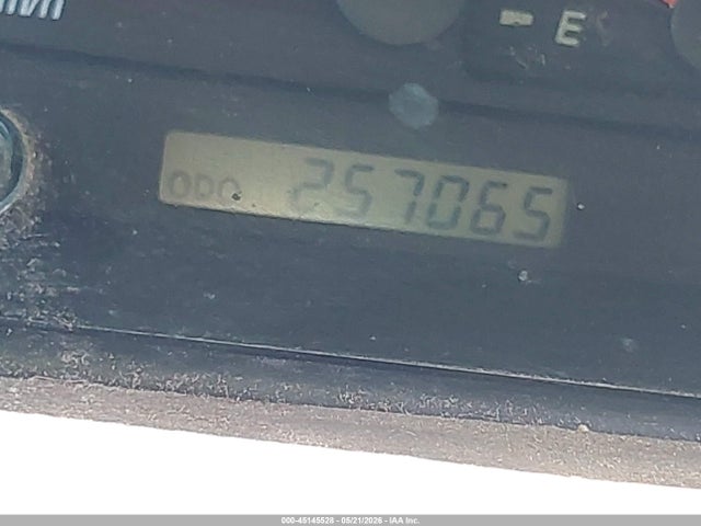 Toyota Camry Le V6