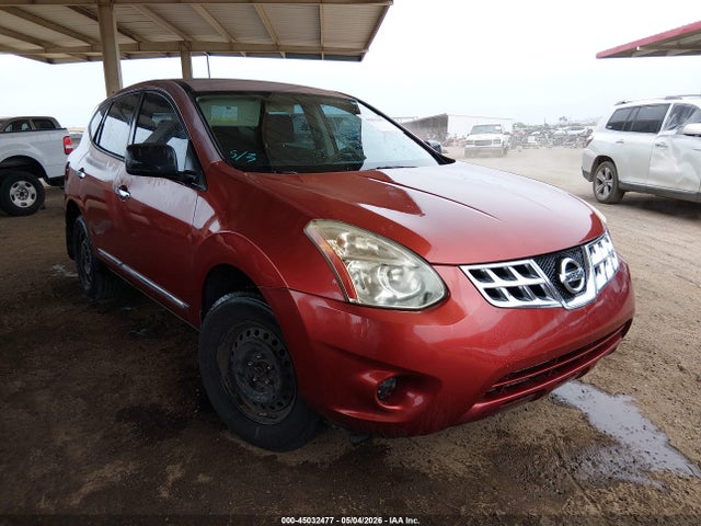 Salvage Nissan Rogue Image