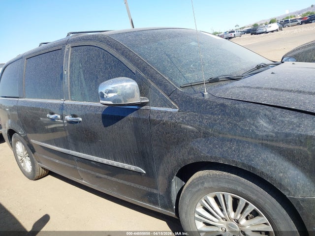 Chrysler Town & Country Limited