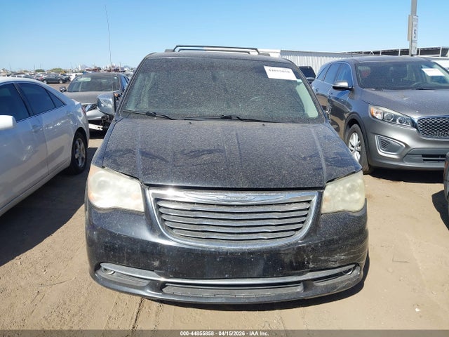 Chrysler Town & Country Limited