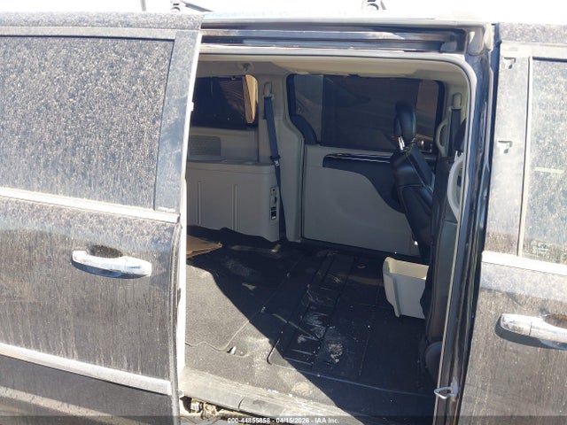 Chrysler Town & Country Limited