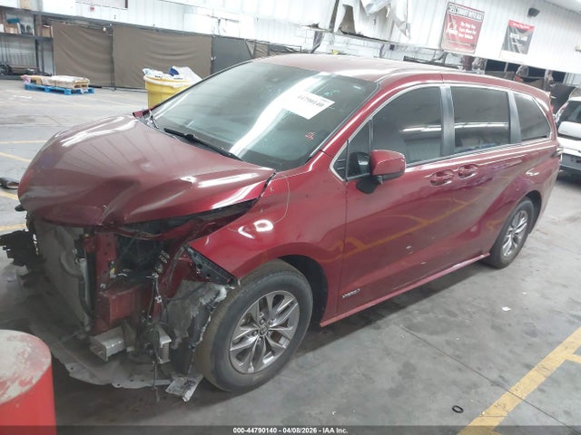 Toyota Sienna Le