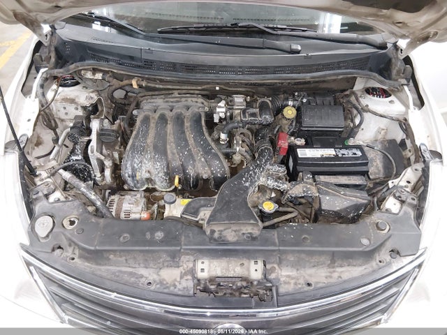 Nissan Versa 1.8 S
