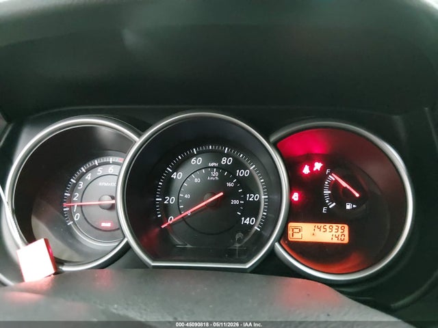 Nissan Versa 1.8 S