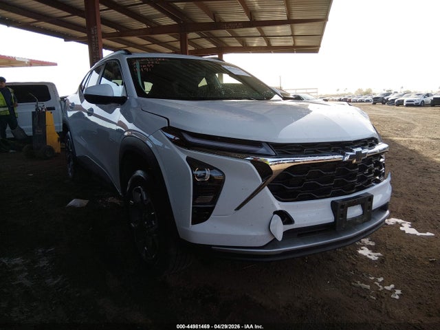 Salvage Chevrolet Trax Image