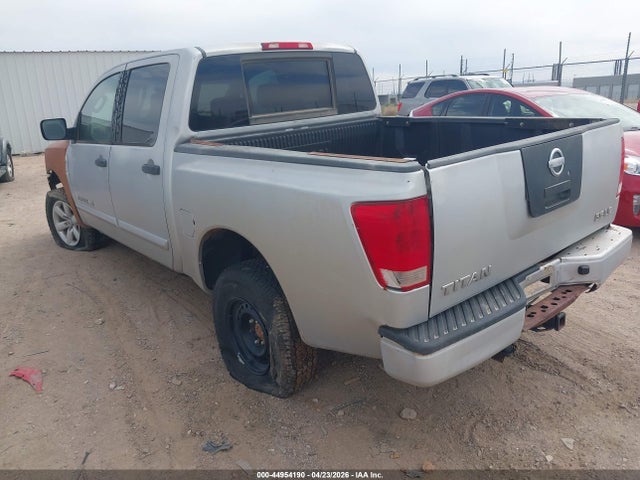 Nissan Titan Se