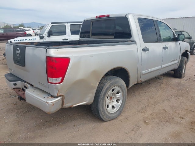 Nissan Titan Se