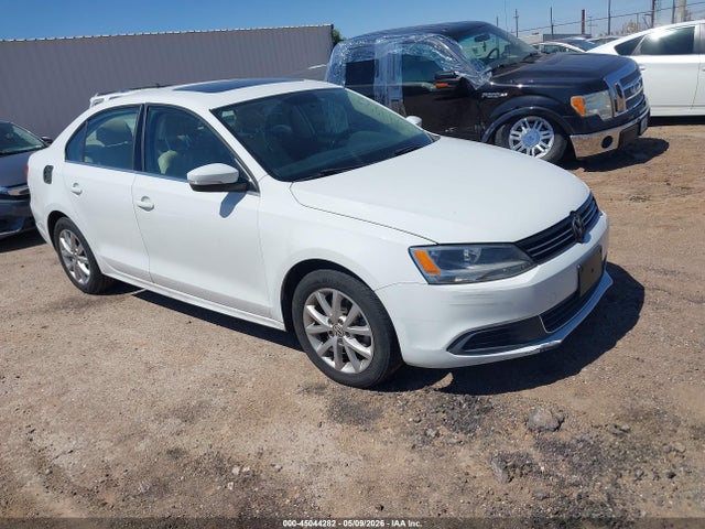 Salvage Volkswagen Jetta Image