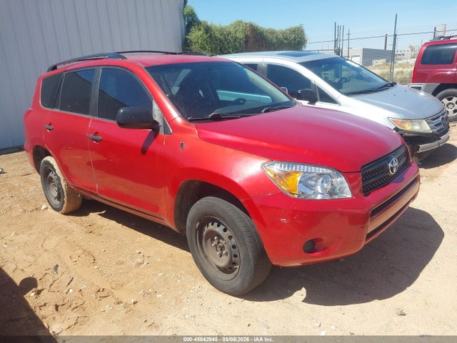 Salvage Toyota RAV4 Image