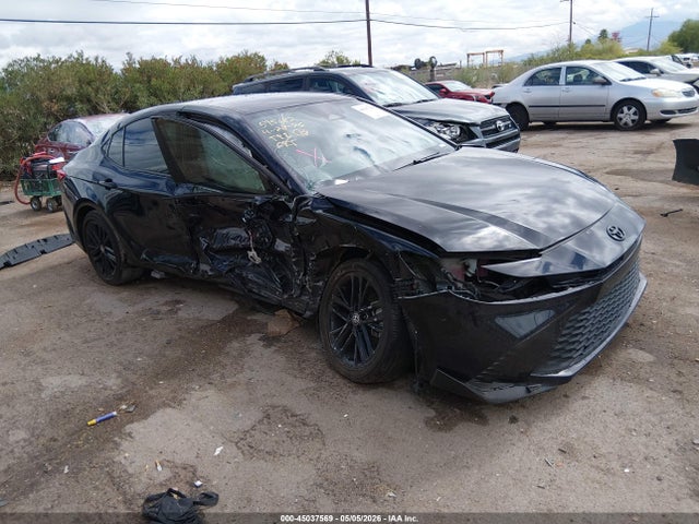 Salvage Toyota Camry Image