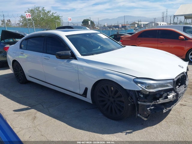 Salvage BMW 7 Series Image