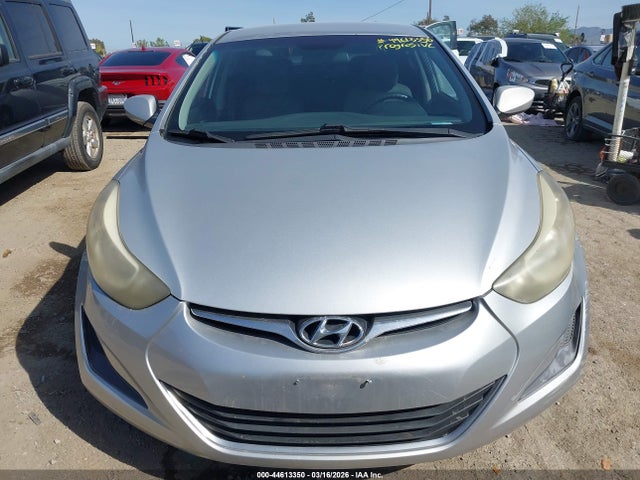 Hyundai ELANTRA Se