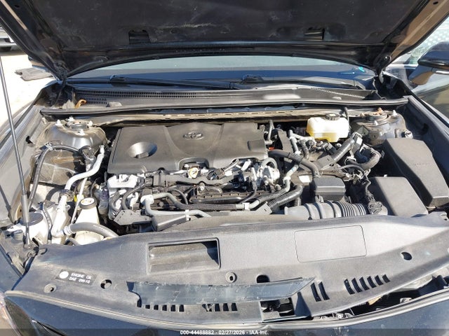 Toyota Camry Se Hybrid