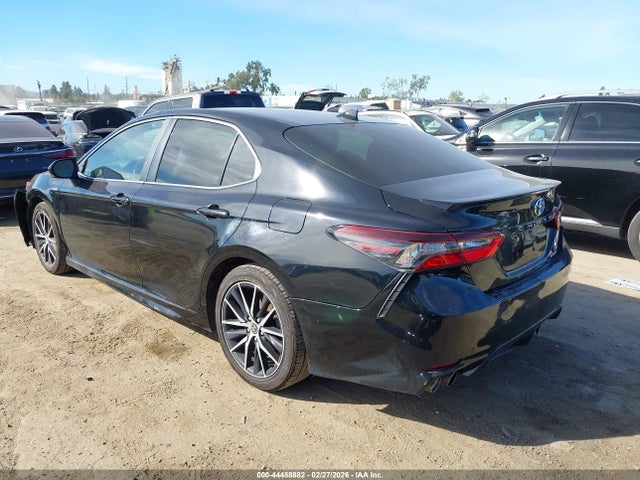 Toyota Camry Se Hybrid