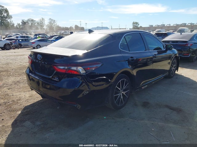 Toyota Camry Se Hybrid
