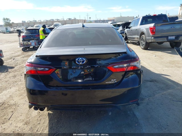 Toyota Camry Se Hybrid