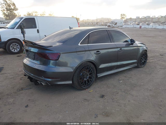 Audi S3 2.0t Premium Plus