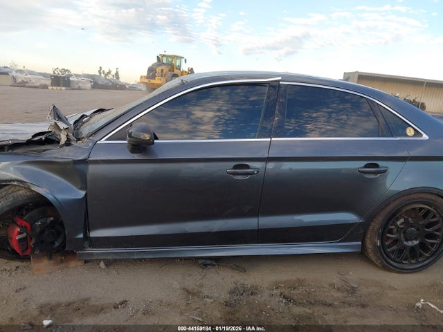Audi S3 2.0t Premium Plus