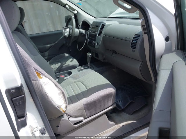 Nissan Frontier S