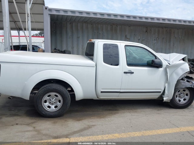 Nissan Frontier S