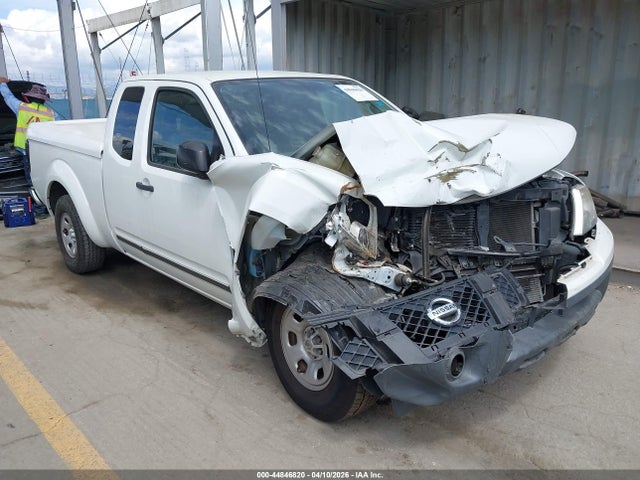 Salvage Nissan Frontier Image