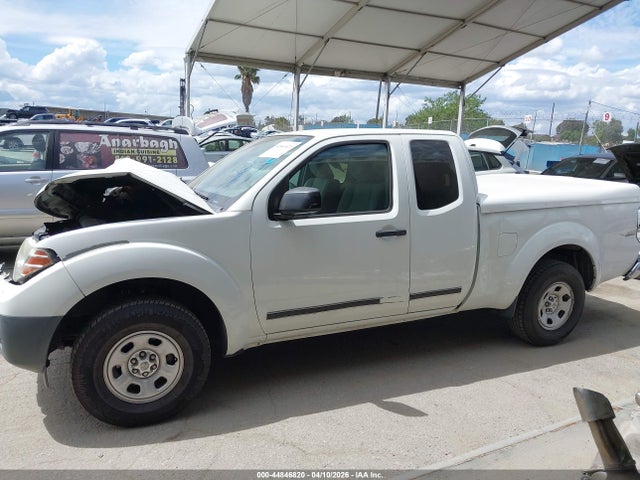 Nissan Frontier S