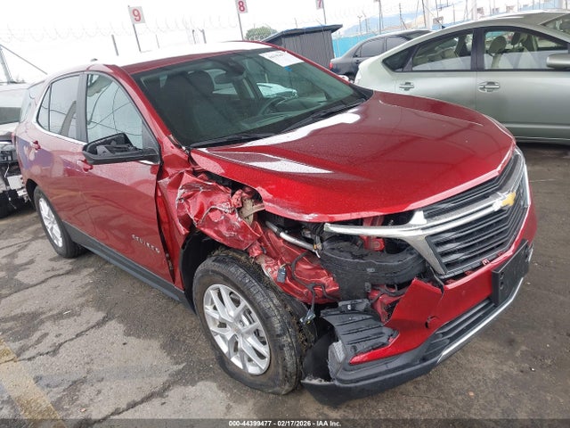 Salvage Chevrolet Equinox Image