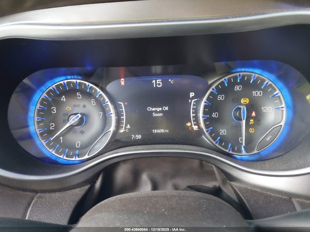 Chrysler Pacifica Touring-l Plus