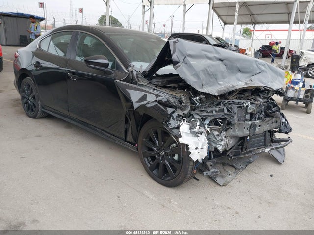 Salvage Mazda Mazda3 Image