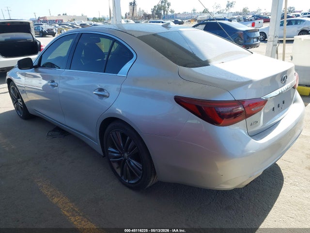 INFINITI Q50 3.0t Luxe