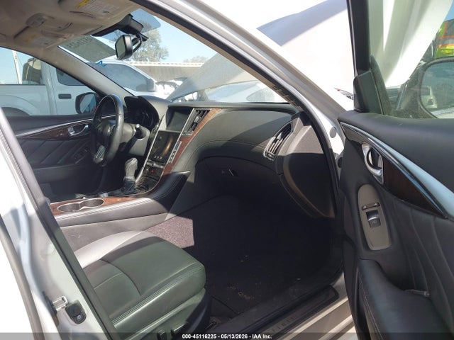 INFINITI Q50 3.0t Luxe
