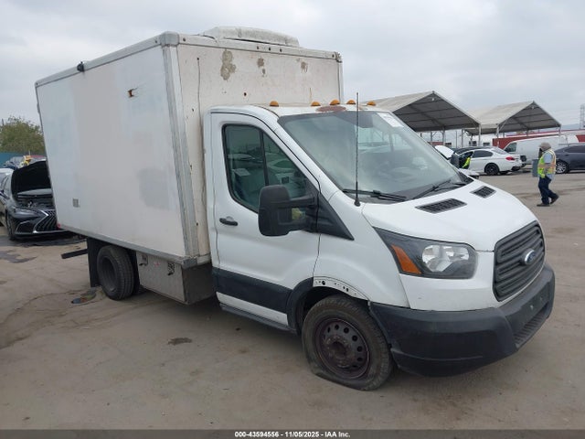 Salvage Ford Transit Image