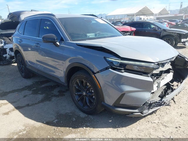 Salvage Honda CR-V Hybrid Image
