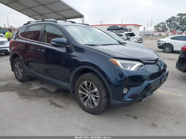 Salvage Toyota RAV4 Image