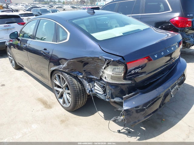 Volvo S90 T5 Momentum