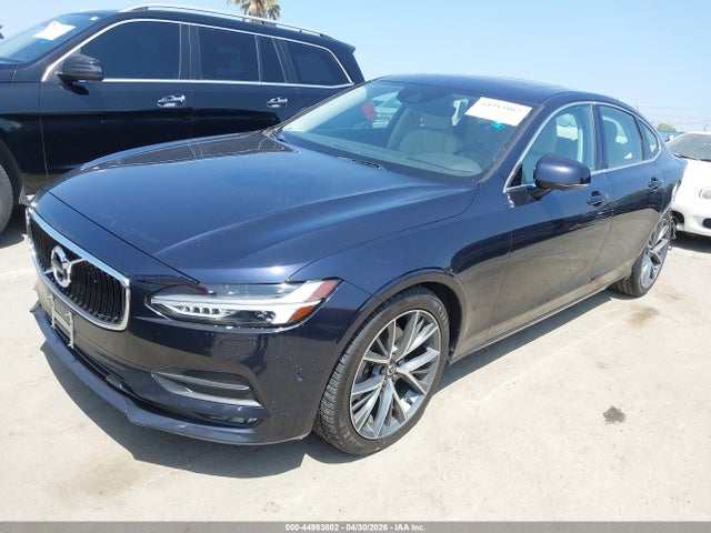 Volvo S90 T5 Momentum