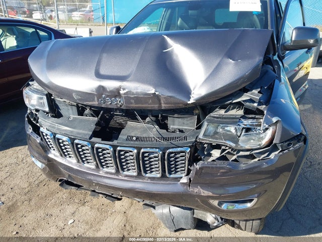 Jeep Grand Cherokee Laredo 4x2