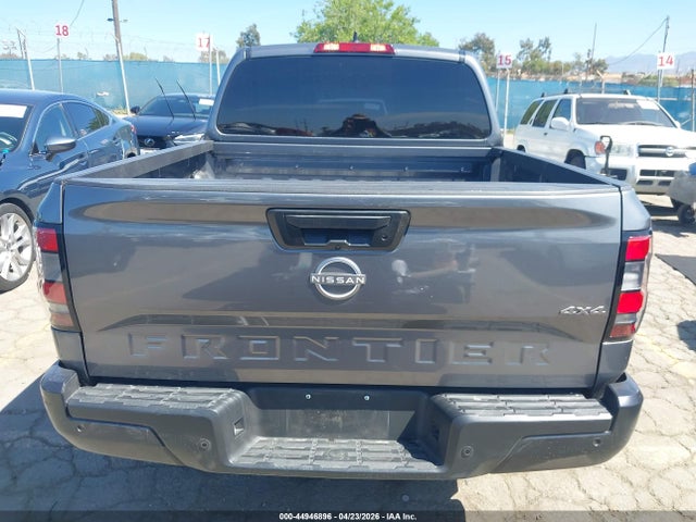 Nissan Frontier S 4x4