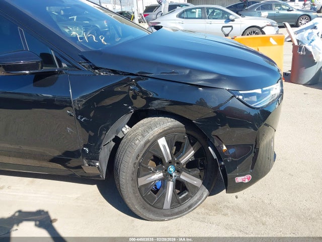 BMW iX Xdrive50