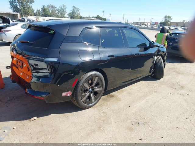 BMW iX Xdrive50