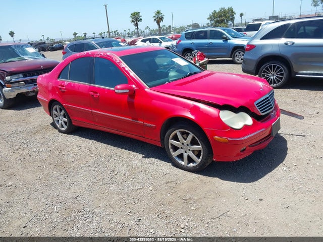 Salvage Mercedes-Benz C-Class Image
