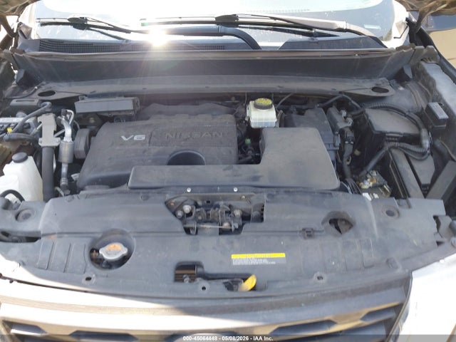 Nissan Pathfinder Sv