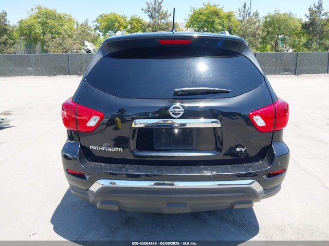 Nissan Pathfinder Sv
