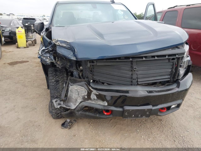 Chevrolet Silverado 1500 4wd  Short Bed Lt Trail Boss