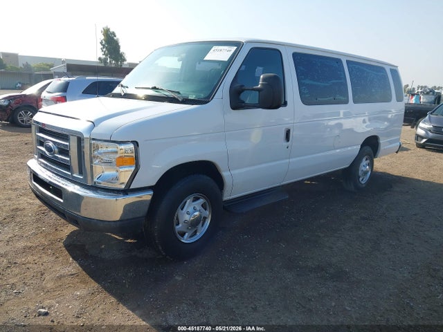 Ford E-350 Xlt