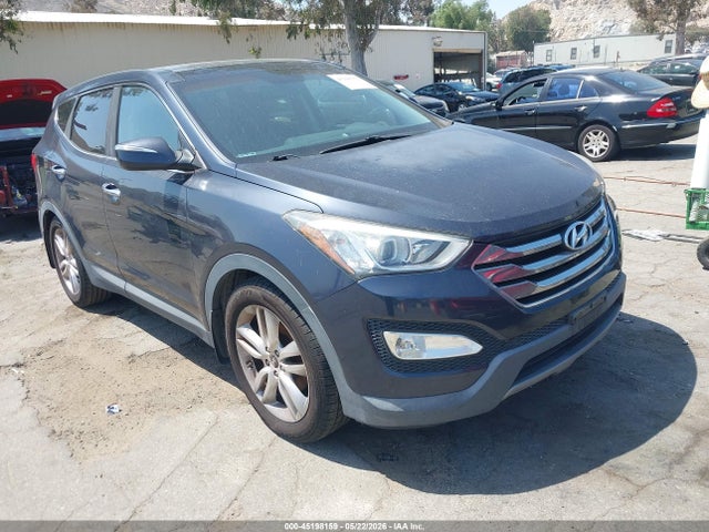 Salvage Hyundai SANTA FE Image