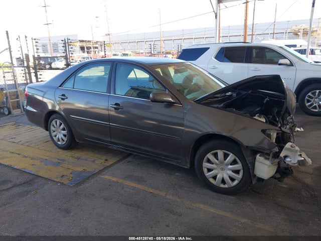 Toyota Camry Le